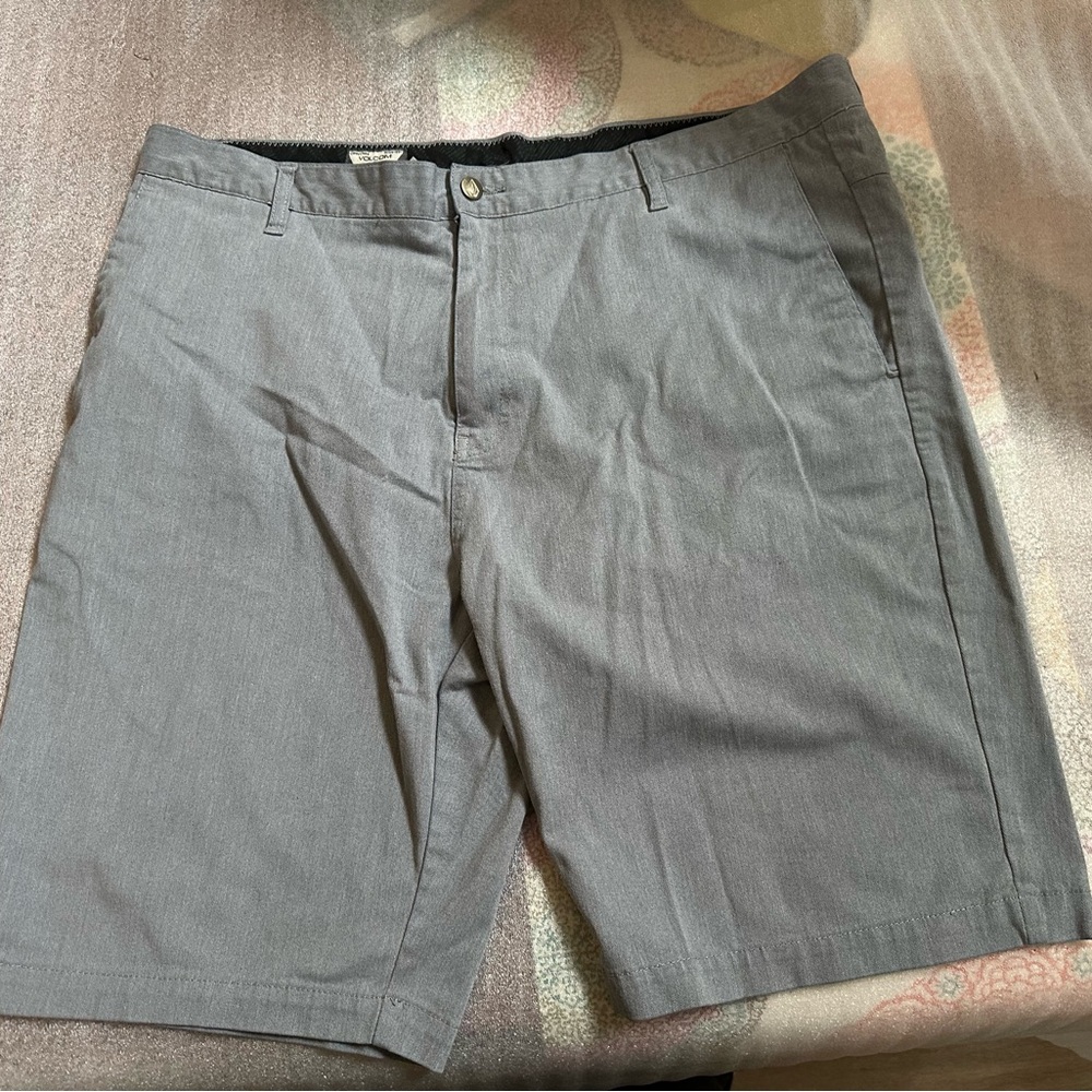Men's Gray Shorts